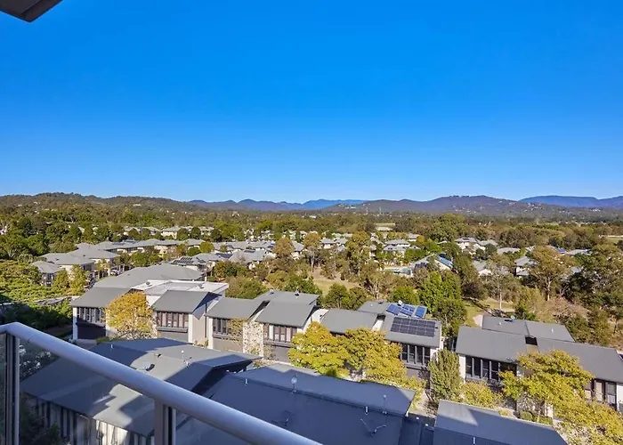 Two Bedroom Apartment In Robina Center